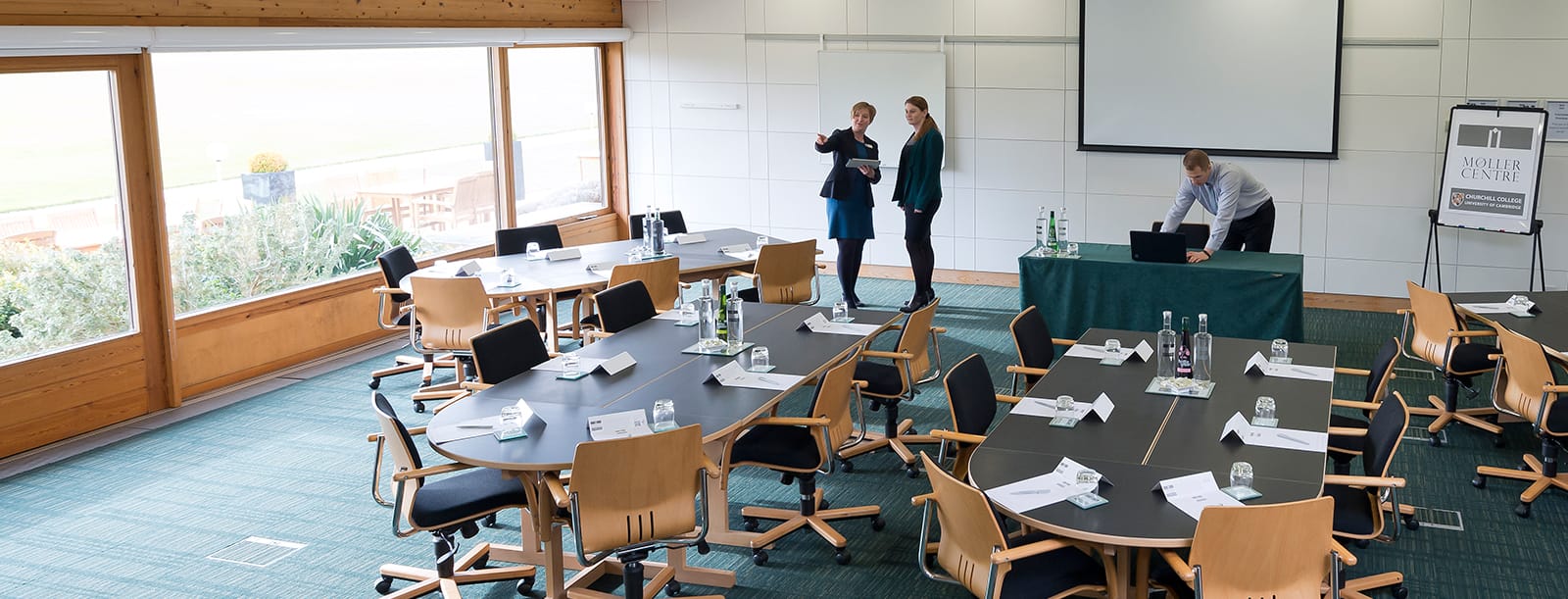 Meeting room Meeting room