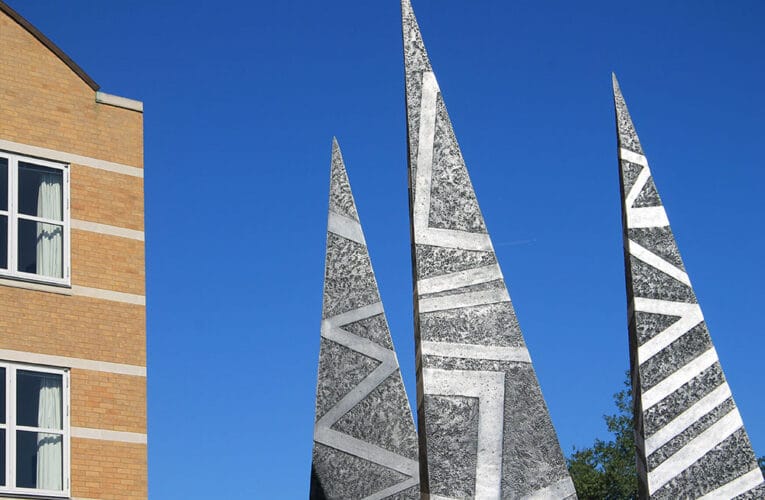 Statue outside moller